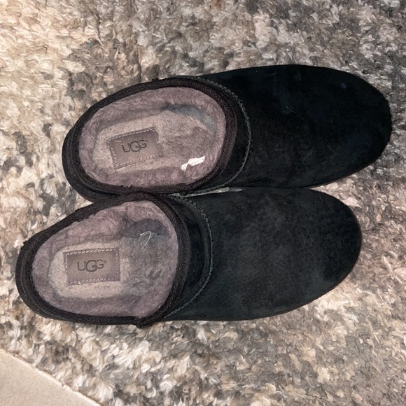 Ugg Moccasins - Picture 2 of 5